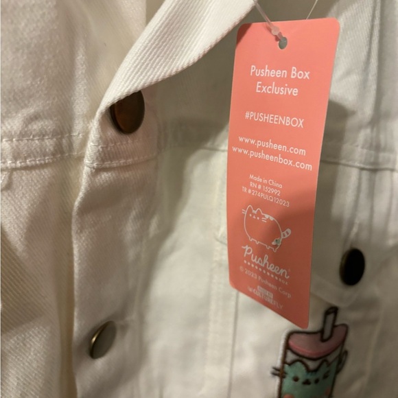 Pusheen Bobasheen White Denim Jacket Spring 2023 Box Exclusive Size Medium NWT - Picture 6 of 7